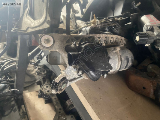 Mıtsubıshı Lancer 2009 Ön silecek mekanizması motoru çıkma