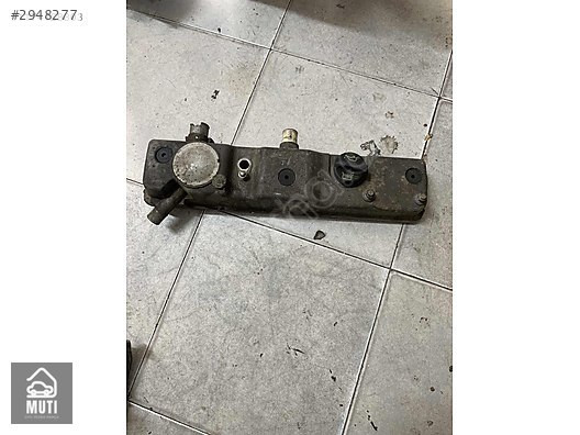 Ford connect 1.8 üst kulbıtor kapağı