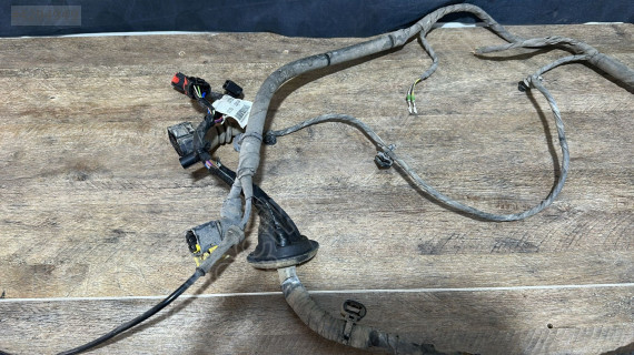 31472312 2018 VOLVO XC90 D5 ARKA SOL AKS TESİSATI