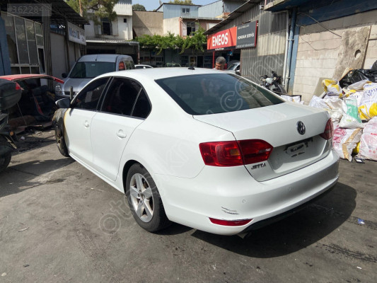 2014 Volkswagen JETTA 1.2 TSİ ARKA DİNGİL