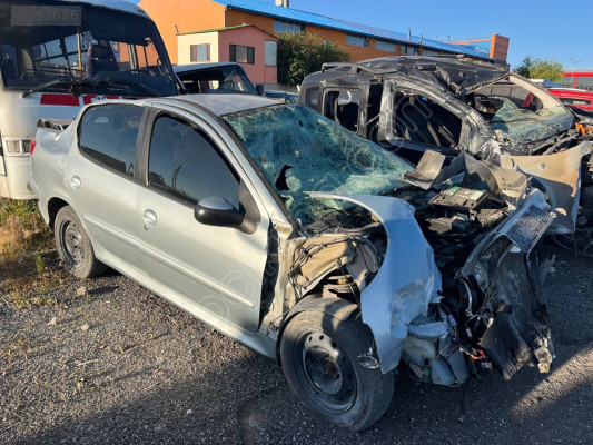 Peugeot 206 1.6 Otomatik Vites Çıkma Yedek Parçaları