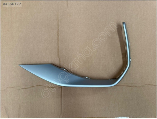 ÖN TAMPON IZGARA ÇERÇEVESİ GRİ SOL A3 2024- SIFIR 8Y0807953B