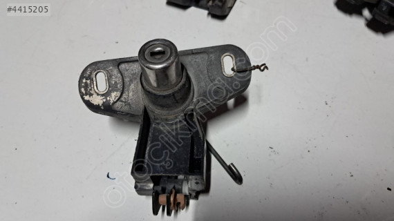 OPEL ASTRA G SEDAN BAGAJ AÇMA BUTONU.OTO ERKAN ÜNYE