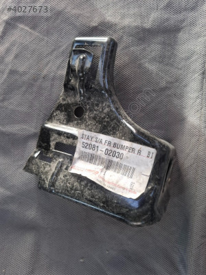 Toyota corolla tampon braket sağ 5208102030