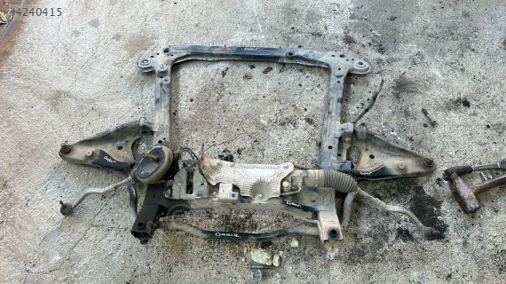 2016 DACIA DOKKER ÇIKMA ORJİNAL GARANTİLİ MOTOR TRAVERSİ