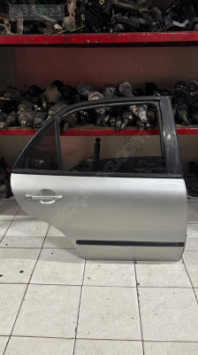 MAREA SAĞ ARKA DOLU KAPI ORJİNAL ÇIKMAA