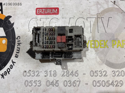 46812228 FİAT DOBLO 1.9 Düz Orijinal Çıkma Sigorta Kutusu