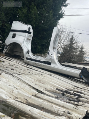 FİAT FİORİNO SAĞ ARKA ÇAMURLUK KESME HATASIZ