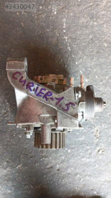 FORD TOURNEO COURİER 1.5 MAZOT POMPASI