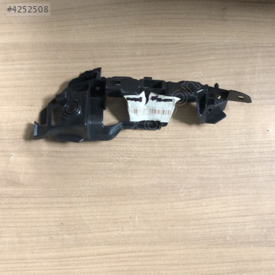 5G0807050 VW GOLF 7 ÖN TAMPON BRAKETİ SAĞ