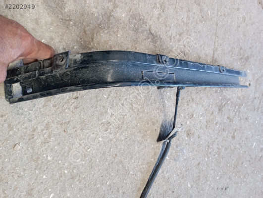 Ford courier Sol kapı kızağı.ET76-A25005