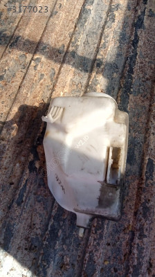 Mercedes w210 sioecek su bidonu yedek parça