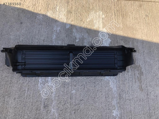 VOLVO XC60 ÖN HAVALANDIRMA PERDESİ SIFIR 32296801