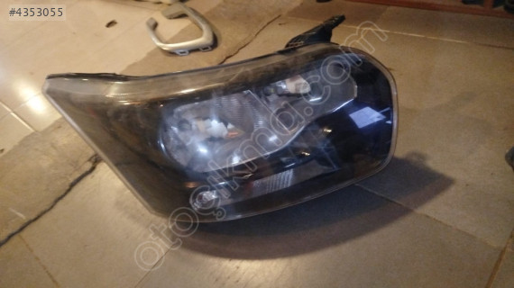 Transit v363 içi siyah sağ far orjinal