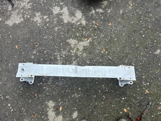 MİRİM OTODAN FORD FOCUS 4 ÖN TAMPON DEMİRİ