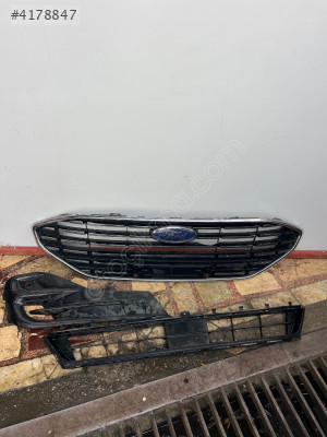 Ford focus 4.5 çıkma orjınal ön panjur