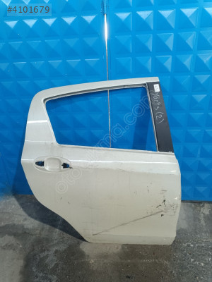 TOYOTA YARİS SAĞ ARKA KAPI 2012/2017