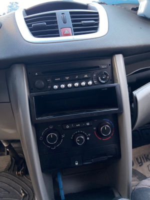PEUGEOT 207  -   KONTROL DÜĞMELERİ
