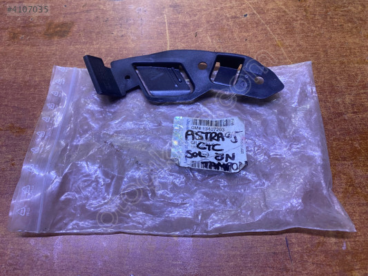 OPEL ASTRA J GTC SOL ÖN TAMPON BRAKETİ SIFIR ORJİNAL 13407203
