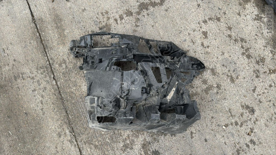 BMW 5 SERİ İ5 G60 M ÖN TAMPON SAĞ İÇ BRAKET 51118084656