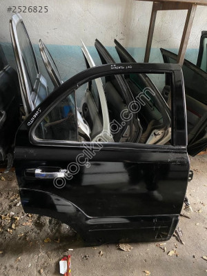 KİA SORENTO ARKA SAĞ KAPI