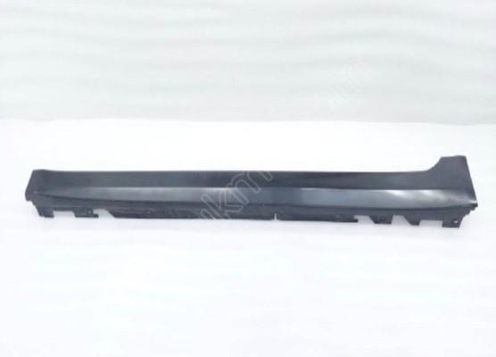 BMW G30 MARŞPİYEL KAPLAMASI SOL 51777475603