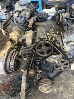 Mazda e 2200 komple motor