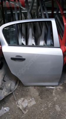 Opel corsa D 2007-2014 kapı