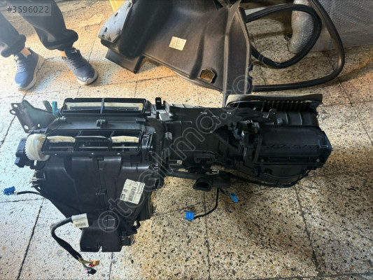2004-2008 VW GOLF 5 1.6 FSİ KALORİFER KAZANI KOMPLE ORJ ÇIKMA