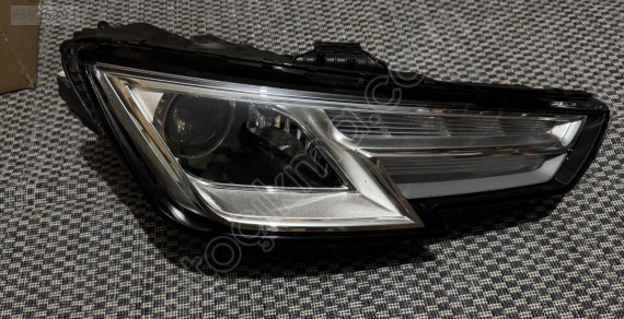 8W0941006 Audi A4 Xenon Sağ Ön Far