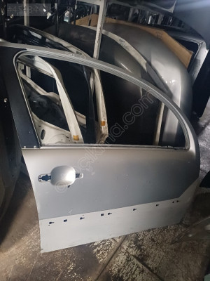 CİTROEN C3 SAĞ ÖN KAPI REVİZYONLU ORJİNAL ÇIKMA