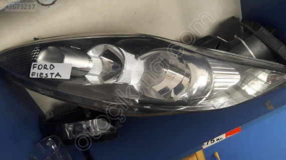 Fiesta için Ford Sağ Far - Çıkma Parça