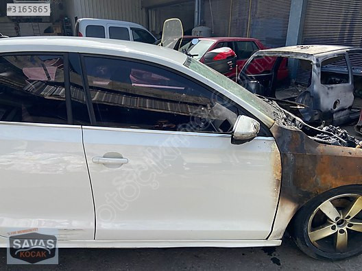 Volkswagen Jetta Sağ Ön Kapı