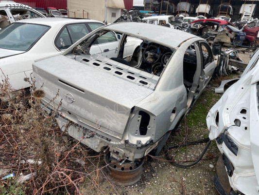 OPEL VECTRA BALİNA KASA ÇIKMA PARÇA