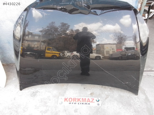 VOLKSWAGEN GOLF 7 MOTOR KAPUTU SİYAH