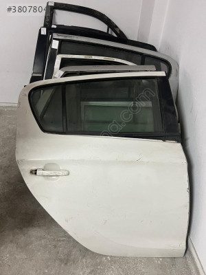 hyundai i20 sağ arka çıkma kapı - hyundai i20 çıkma sağ arka kapı