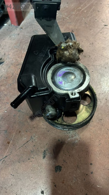 PEUGEOT  PARTNER   DİREKSİYON  POMPASI