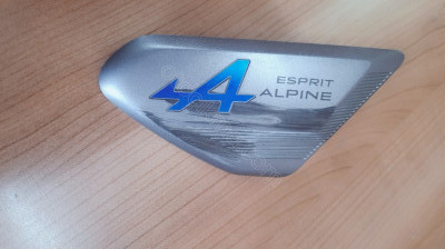 Renault clio V çamurluk citasi sol A ESPRIT ALPINE YAZI 990431754