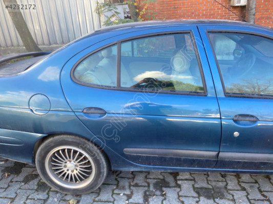 megane 1 sag arka  kapı dolu hatasız