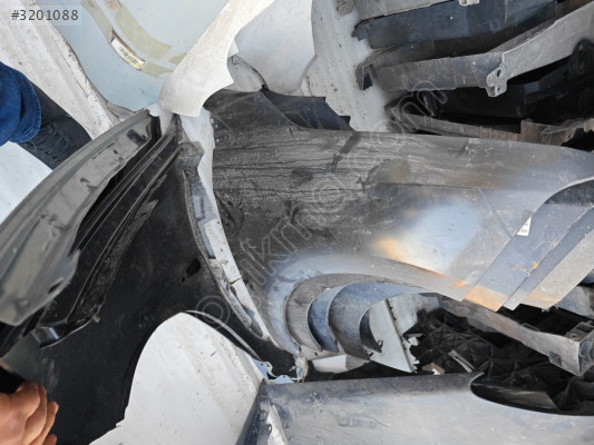 Renault Fluence sağ ön çamurluk sıfır orijinal