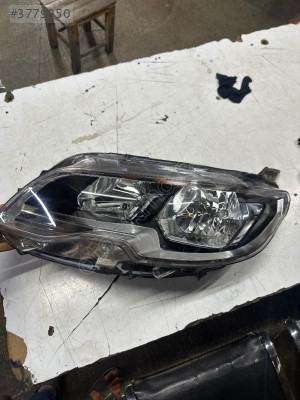 90128635-Peugeot 301 Sol Far Orjinal Çıkma