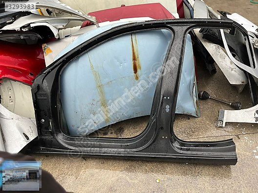 OTO CEMDEN ÇIKMA AUDİ A4 SOL KAPI KASASI