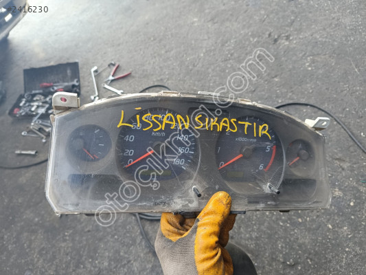Nissan skystar km saati