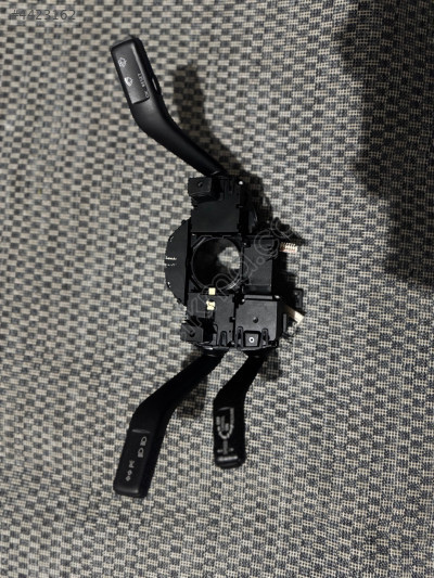 3C5953513CVW Passat B6 hız sabitlemeli sinyal kolu