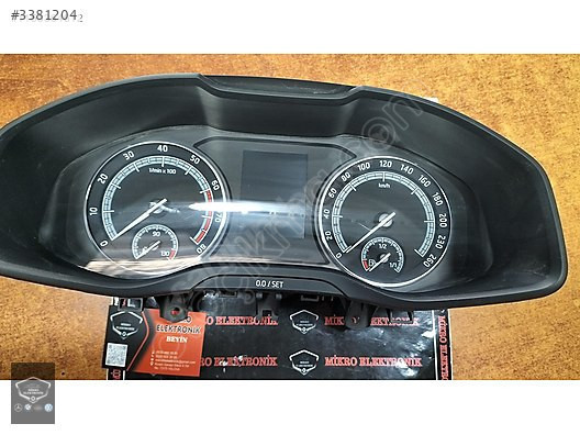 A2C53427456 AUDİ A3 GÖSTERGE SAATİ