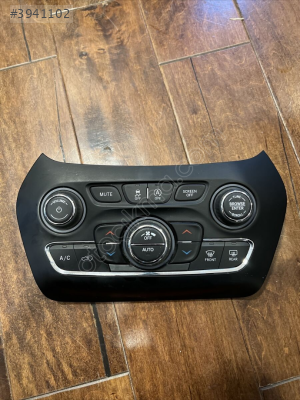 JEEP CHEROKEE ÇIKMA ORJİNAL KLİMA KONTROL PANELİ