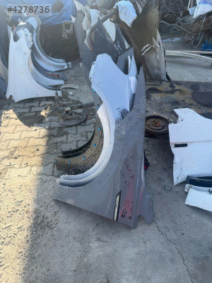 VW GOLF 8 SOL ÖN ÇAMURLUK ÇIKMA ORJİNAL