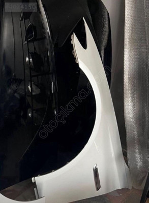 BMW F10 SEDEFLİ BEYAZ SOL ÇAMURLUK HATASIZ