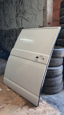 SÜRGÜLÜ KAPI SAĞ - T 5  - 7LA843108A CAMSIZ