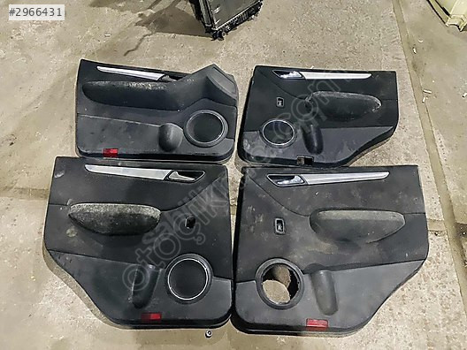 MERCEDES W245 B-SERISI ORJINAL KAPI DOSEME TAKIMI TEMİZ